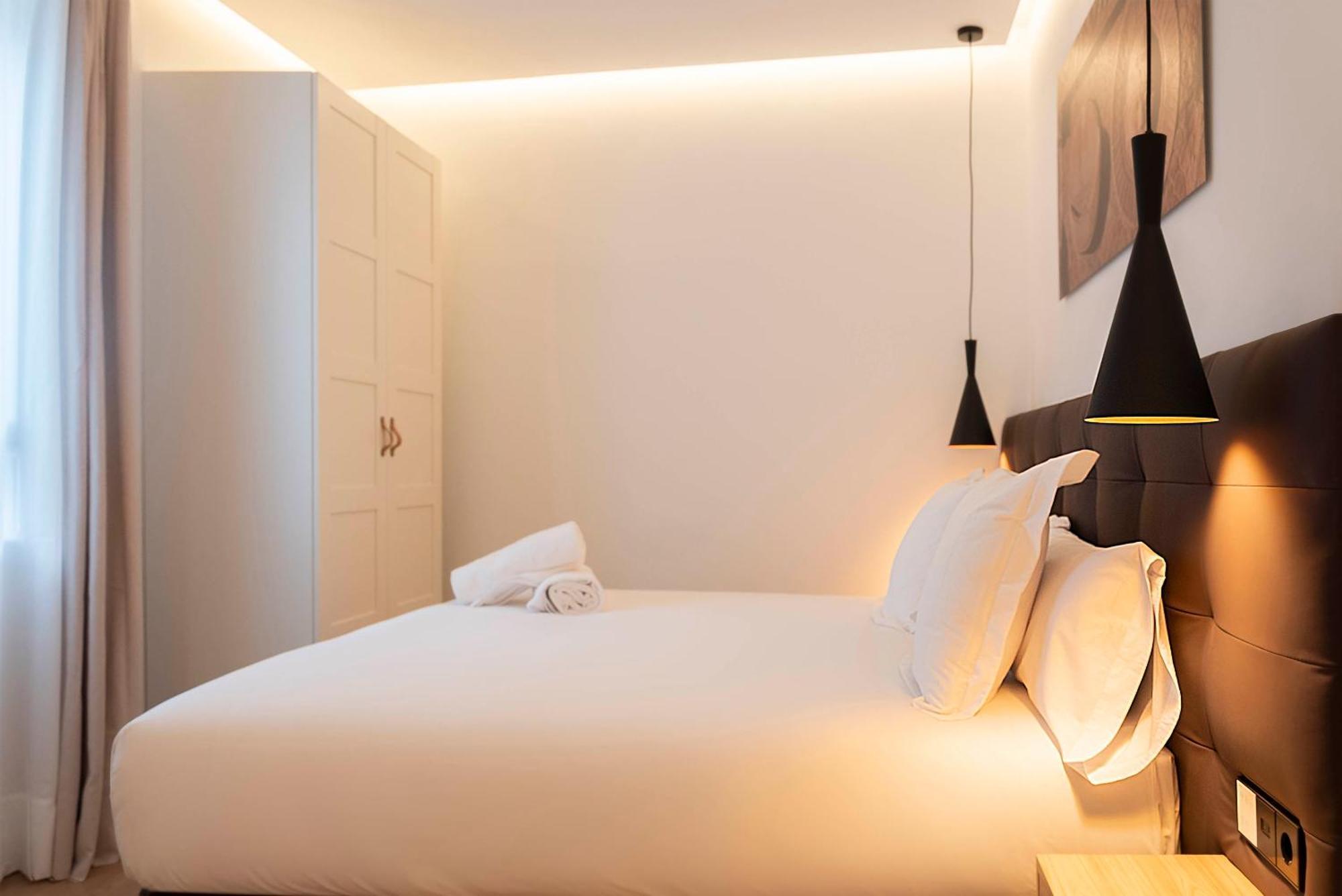 Woohoo Rooms Boutique Luna Madrid Exteriör bild