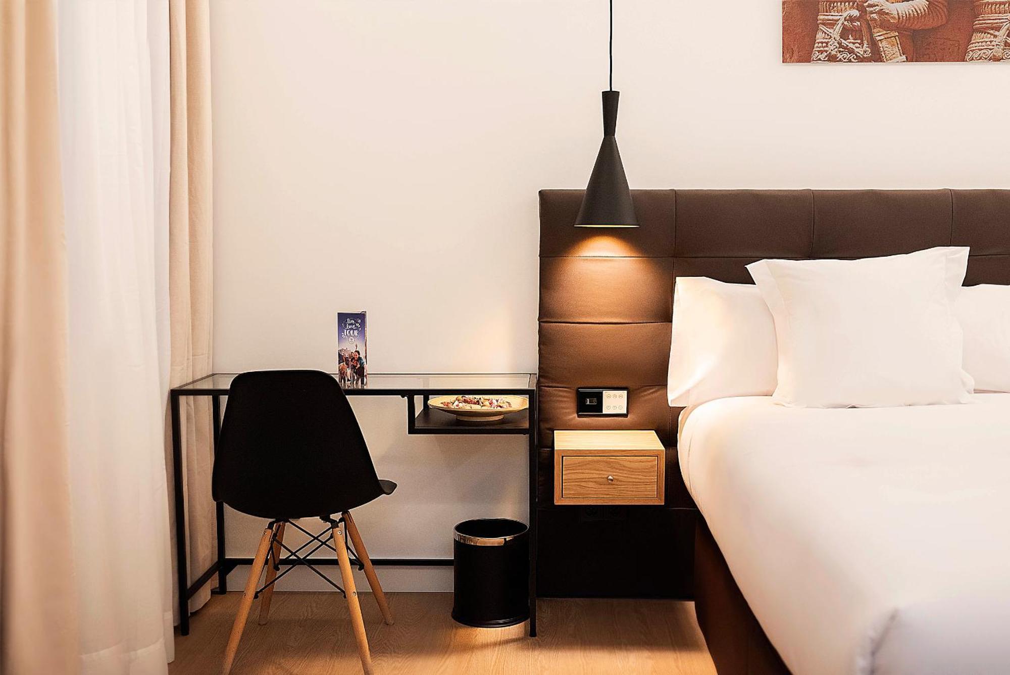 Woohoo Rooms Boutique Luna Madrid Exteriör bild
